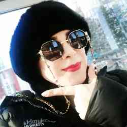 Single Iranian woman in Toronto, ON, Canada