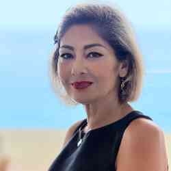 Single Iranian woman in Málaga, Spain, Spain