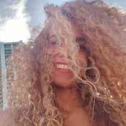 Single Iranian woman in Dallas, TX, United States