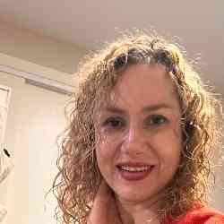 Single Iranian woman in Williamstown, VIC, Australia