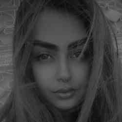 Single Iranian woman in Shiraz, استان فارس, Iran