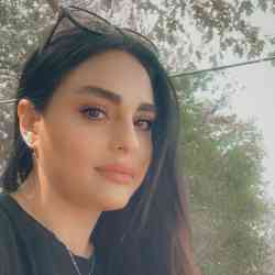 Single Iranian woman in Toronto, ON, Canada