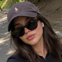 Single Iranian woman in Ratingen, Germany, Germany