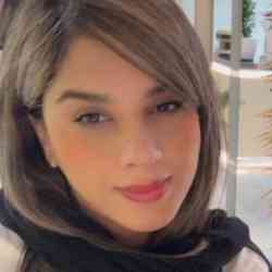 Single Iranian woman in Toronto, ON, Canada