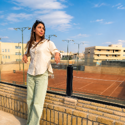 Single Iranian woman in Isfahan, Isfahan Province, Iran
