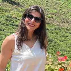 Single Iranian woman in Karaj, Alborz Province, Iran