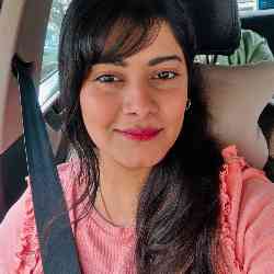 Single Iranian woman in Visakhapatnam, Andhra Pradesh, India