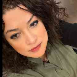 Single Iranian woman in Scottsdale, AZ, United States
