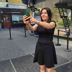 Single Iranian woman in Tehran, Tehran Province, Iran