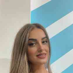 Single Iranian woman in Tehran, Tehran Province, Iran