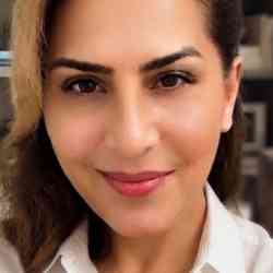 Single Iranian woman in Toronto, ON, Canada