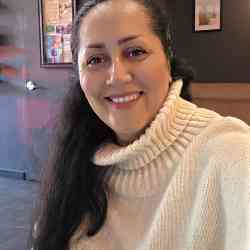 Single Iranian woman in Toronto, ON, Canada