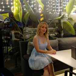 Single Iranian woman in Istanbul, İstanbul, Turkey
