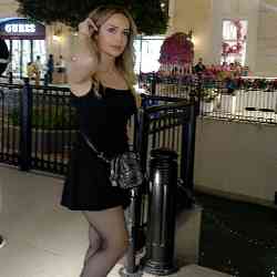 Single Iranian woman in Istanbul, İstanbul, Turkey