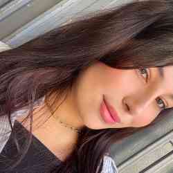 Single Iranian woman in Morris, Illinois, United States