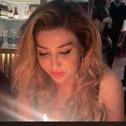 Single Iranian woman in Vancouver, BC, Canada