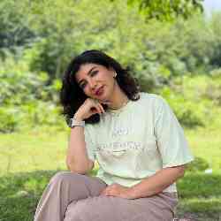 Single Iranian woman in Ängelholm, Sweden, Sweden