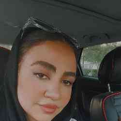 Single Iranian woman in Isfahan, Isfahan Province, Iran