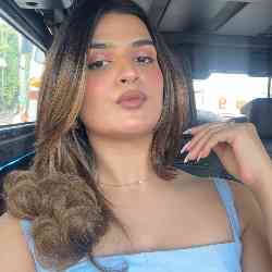 Single Iranian woman in Trowbridge, UK, United Kingdom