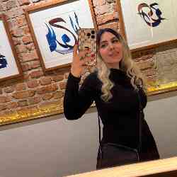 Single Iranian woman in Istanbul, İstanbul, Turkey