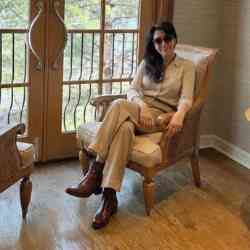 Single Iranian woman in Tehran, Tehran Province, Iran
