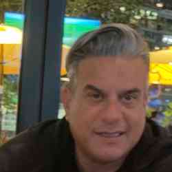 Single Iranian man in Vancouver, BC, Canada
