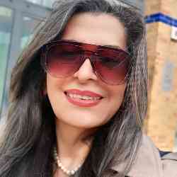 Single Iranian woman in Berlin, Deutschland, Germany