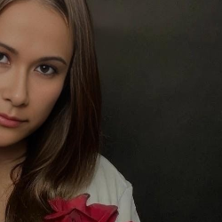 Single Iranian woman in Toronto, ON, Canada