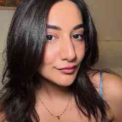 Single Iranian woman in New Delhi, Delhi, India