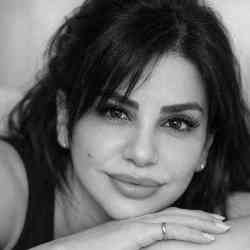 Single Iranian woman in Shiraz, Fars Province, Iran