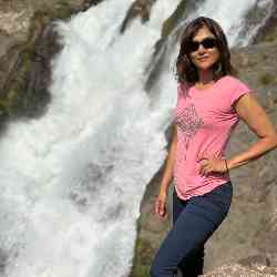 Single Iranian woman in Tehran, Tehran Province, Iran