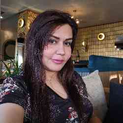 Single Iranian woman in Tehran, Tehran Province, Iran