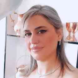 Single Iranian woman in Tehran, Tehran Province, Iran