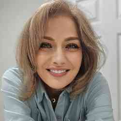 Single Iranian woman in Los Angeles, CA, United States