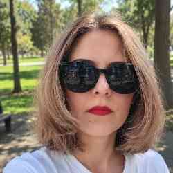 Single Iranian woman in Mashhad, Razavi Khorasan Province, Iran