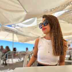 Single Iranian woman in Istanbul, İstanbul, Turkey