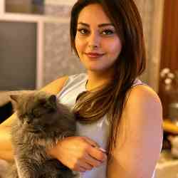 Single Iranian woman in Rome, Metropolitan City of Rome Capital, Italy