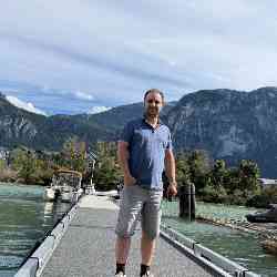 Single Iranian man in Vancouver, BC, Canada