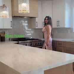 Single Iranian woman in Los Angeles, CA, United States