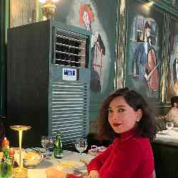 Single Iranian woman in Tehran, Tehran Province, Iran
