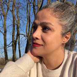 Single Iranian woman in Berlin, Germany, Germany