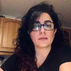 Single Iranian woman in Nyborg, Denmark, Denmark