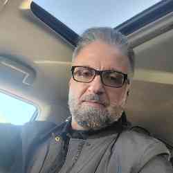 Single Iranian man in Vancouver, British Columbia, Canada