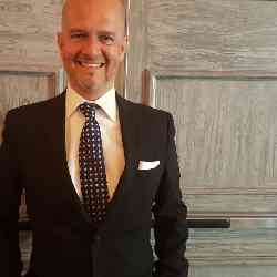 Single Iranian man in Los Angeles, California, United States