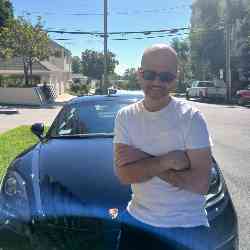 Single Iranian man in Los Angeles, California, United States