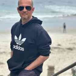 Single Iranian man in Los Angeles, California, United States