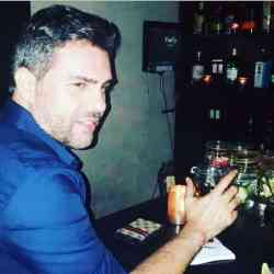 Single Iranian man in Los Angeles, California, United States