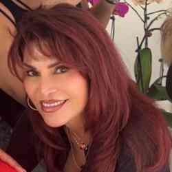 Single Iranian woman in Irvine, California, United States