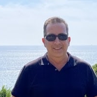 Single Iranian man in Irvine, California, United States