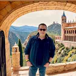 Single Iranian man in Irvine, California, United States